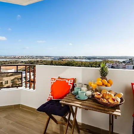 Bright Apt Marina View Steps To Beach פורטימאו